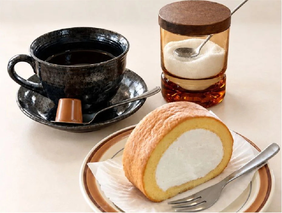 スフレロールとコーヒー